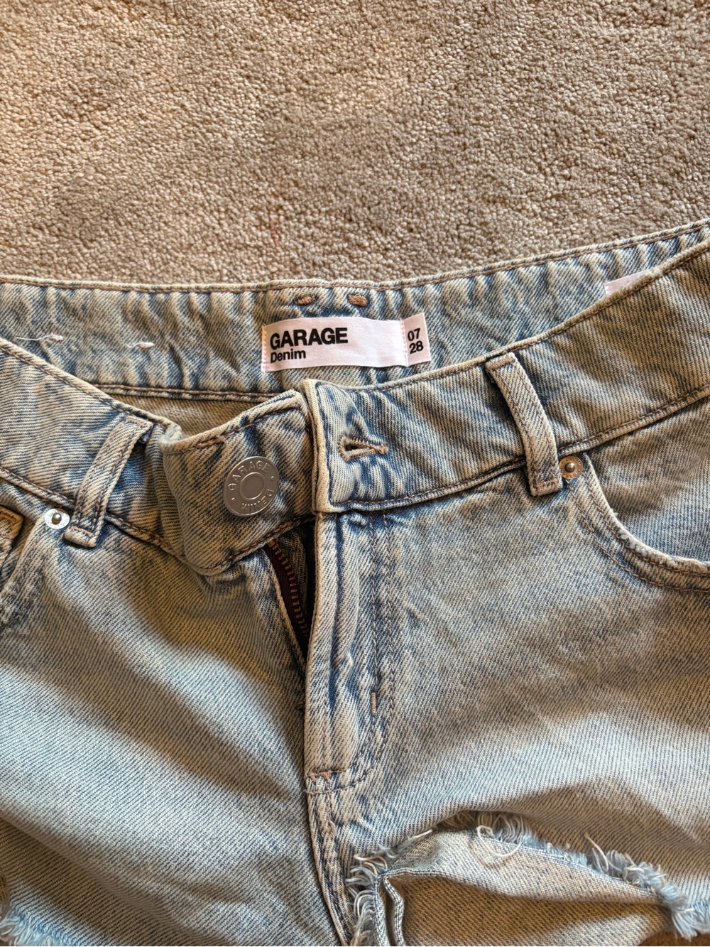 Ultra Low Rise Relaxed Shorts - Picture 2 of 4